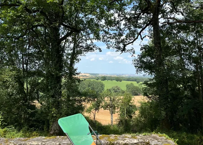 בית נופש Au Calme Dans Un Bois De Chene *