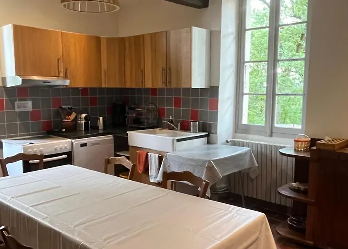 Au Calme Dans Un Bois De Chene בית נופש *